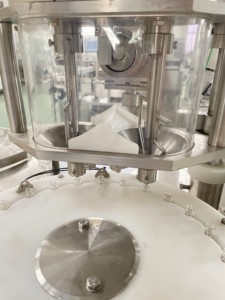 Convoyeur à vis pour remplissage et bouchage de poudres (protéines et produits chimiques) en acier inoxydable 304, anti-poussière, certifié CE, précision ±1%, sans gouttelettes, facile à nettoyer, <span class=keywords><strong>20</strong></span>-500 ml - Product Image 2