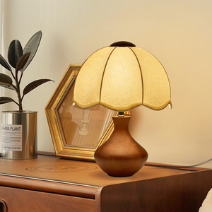 Lámpara de mesa de madera maciza de estilo francés E27 LED, cuida la vista, para dormitorio, sala de estar, estudio, escritorio, lámpara decorativa de noche - Product Image 3