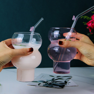 Verres à cocktail <span class=keywords><strong>en</strong></span> <span class=keywords><strong>verre</strong></span> <span class=keywords><strong>rose</strong></span> tasse <span class=keywords><strong>en</strong></span> <span class=keywords><strong>verre</strong></span> à boire <span class=keywords><strong>en</strong></span> forme de <span class=keywords><strong>gourde</strong></span> mignonne pour boisson chaude et froide articles <span class=keywords><strong>en</strong></span> <span class=keywords><strong>verre</strong></span> borosilicate - Product Image 3
