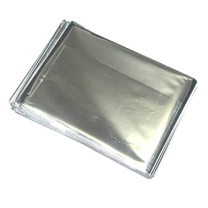 <span class=keywords><strong>Manta</strong></span> Portátil de Emergencia Térmica de Doble Cara Plateada 130x210cm para Supervivencia y Primeros Auxilios al Aire Libre - Product Image 3