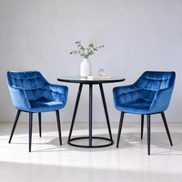 Fauteuil en velours capitonné de luxe, chaise d'appoint rembourrée avec pieds en métal noir pour la maison, l'appartement, le café