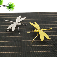 Vente en gros de libellule en métal de haute qualité ornements décoratifs de bureau articles de décoration pour la maison souvenirs cadeaux