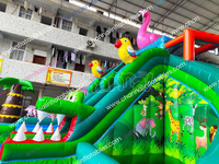 Parc aquatique Jungle Splash : Château, parcours d'obstacles, toboggan, jeux de saut, aire de jeux combinée, piste de jeux, jeux d'escalade, jeux de saut en plein air, décorations, distributeur automatique