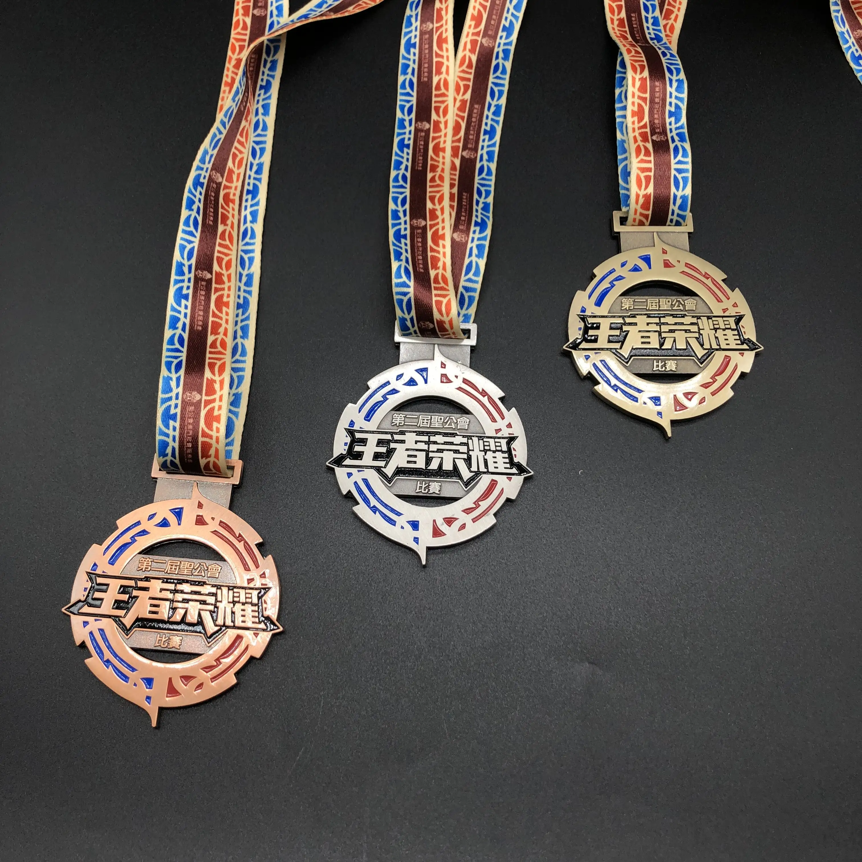 Design esclusivo medaglia maratona personalizzata trofei e medaglie d'argento