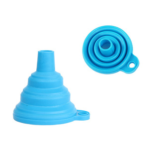 Entonnoir pliable en silicone personnalisé pour cuisine, petit et économique, pour remplir les bouteilles d'eau et transférer les liquides - Product Image 6