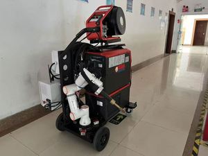 Robot collaboratif pour le soudage MIG avec alimentation en fil, torche de soudage, cobot de soudage industriel - Product Image 5