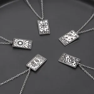 Kalung Liontin Tarot Ramalan Gotik Desain Perhiasan Bulan Matahari Memprediksi Kalung Seni Gelap untuk Wanita Pria Punk Hadiah Mistis