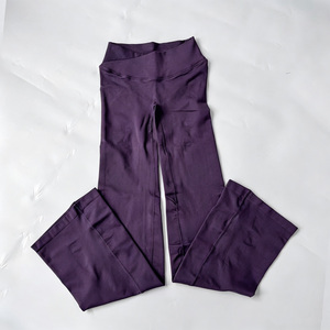 Pantalones acampanados sin costuras de color liso personalizados para mujer, de secado rápido, transpirables, de pierna ancha, con efecto realce de glúteos, cintura alta, <span class=keywords><strong>leggings</strong></span> de yoga acampanados. - Product Image 6