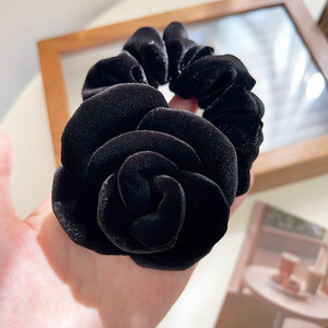 Coleteros de Terciopelo con Diseño de Rosa para Mujer, Accesorios para el Cabello con Flores, Coletero Tridimensional para Otoño e Invierno - Product Image 4