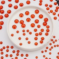 Perles de strass Zesty de 5 mm en résine époxy mandarine à dos plat avec trou central à coudre pour la fabrication de bijoux en cordon multi-brins