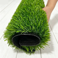 Gazon synthétique personnalisé directement de l'usine, pelouse artificielle durable, tapis d'herbe artificielle pour aménagement paysager