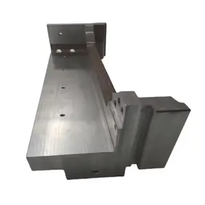 Suporte de material de ferro fundido para sabre leve, serviço de solda de estampagem de peças de usinagem CNC, outros serviços de fabricação