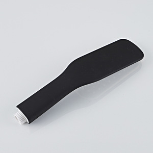 Nuevo Cabezal de Ducha de Mano Negro y Dorado, Mini Accesorio para el Baño - Product Image 2