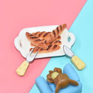 Breloques miniatures en résine à dos plat, imitation pain, pour maison de poupée, artisanat DIY et décoration de téléphone - Product Image 6