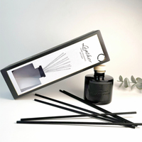 Emballage personnalisé 100ml Bouteilles en verre de diffuseur de roseau d'aromathérapie de parfum noir avec bâton et boîte-cadeau