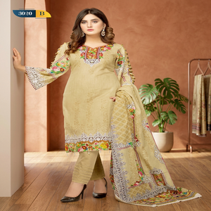 Trajes de Diseñador de Algodón para Mujer Pakistaníes en Lahore / Star para Vestidos de Algodón Estampados - Product Image 3