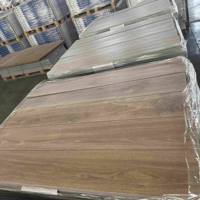 Luxuriöser SPC-Vinylboden mit Klicksystem, Wasserfeste Bodenfliesen für Projekte