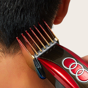 Ensemble de peignes de guidage pour tondeuse à cheveux électrique avec accessoires électroplaqués colorés pour une coupe de cheveux précise, utilisation domestique, fonction de sécurité - Product Image 4