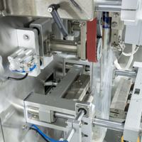 Machine d'emballage automatique de granulés 420D, machine d'emballage verticale VFFS pour sachets de snacks, noix, bonbons, sucre, haricots, granulés de café