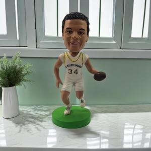 <span class=keywords><strong>Figurine</strong></span> <span class=keywords><strong>de</strong></span> football personnalisée en résine, faite à la main et peinte à la main, certifiée BSCI, pour <span class=keywords><strong>voiture</strong></span>, style bobblehead, amusante et sportive - Product Image 2