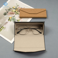 Alibaba Meilleure vente boîte à lunettes en cuir Logo personnalisé étui à lunettes pliant Triangle étuis à lunettes étuis à lunettes en gros