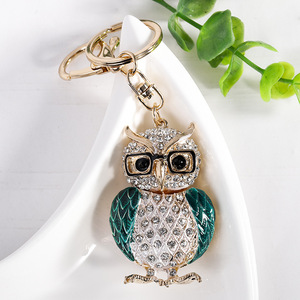 2023 New arrivals Đen men đỏ <span class=keywords><strong>Owl</strong></span> <span class=keywords><strong>Key</strong></span> <span class=keywords><strong>Fob</strong></span> Túi phụ kiện Rhinestone Kính <span class=keywords><strong>Owl</strong></span> Keychain cho món quà - Product Image 4