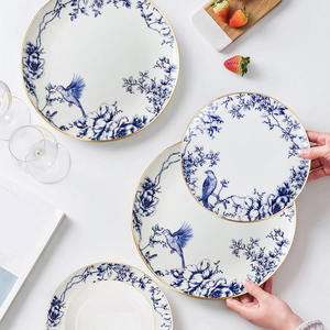 Nordique Vintage Floral Oiseaux Motif Vaisselle Ensemble Blanc Bleu Assiette En Céramique Plat Or Jante pour Décor De Mariage Vaisselle Nordique - Product Image 3