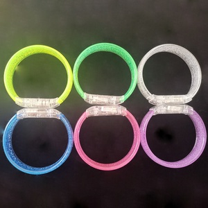 กำไลข้อมือพลาสติกเรืองแสงสำหรับงานแต่งงาน กำไลไฟ LED แบบมีโลโก้สั่งทำ กำไลไฟ LED แบบฟองสบู่เรืองแสง กำไลไฟ LED สำหรับงานปาร์ตี้ - Product Image 5