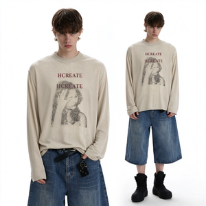 เสื้อยืดผู้ชายลายกราฟิกสไตล์วินเทจ แขนยาว ทรงโอเวอร์ไซส์ ฮิปฮอป สตรีทแวร์ ลำลอง คอกลม รุ่น TKAN1023 ขายส่ง - Product Image 1