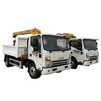 Camion léger JAC avec grue de 6.3 tonnes | Lit de chargement de 4200mm et solution de levage intégrée