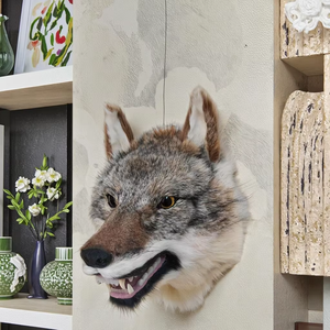 Escultura de Pared de Cabeza de Lobo Realista Hecha a Mano con Piel Auténtica, Hueca y sin Relleno, para Cabaña de Caza, Estilo Art Deco - Product Image 4