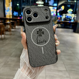 Haute qualité luxe trèfle à quatre feuilles magnétique sans fil charge en cuir TPU étui de téléphone portable pour Iphone 17 Air 16e 15 Pro Max - Product Image 4