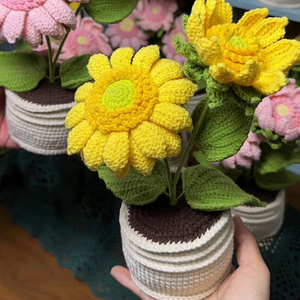 Proveedor mayorista en línea Macetas de ganchillo Girasol Plantas de <span class=keywords><strong>flores</strong></span> artificiales tejidas a mano para Navidad Regalos del Día de San Valentín - Product Image 6