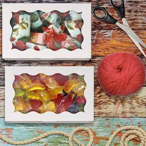 Caja <span class=keywords><strong>de</strong></span> Galletas <span class=keywords><strong>Kraft</strong></span> Blanca Premium Pequeña <span class=keywords><strong>con</strong></span> <span class=keywords><strong>Ventana</strong></span> Transparente para Empacar Postres, Dulces, para Bodas, Fiestas, Navidad, Cumpleaños - Product Image 1