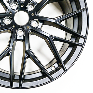 <span class=keywords><strong>Jantes</strong></span> en alliage d'aluminium noir brillant légères 5X120 5X108 5X114.3 5X112 pour berlines et SUV de luxe BYD <span class=keywords><strong>BMW</strong></span> Audi Toyota - Product Image 5