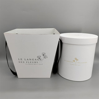 Boîtes en carton ondulé recyclé blanc pour l'industrie florale, emballage cadeau en carton, revêtement UV, gaufrage, logo personnalisé, finition mate