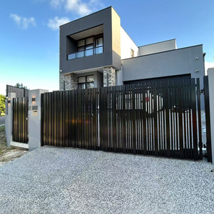 Portail coulissant en aluminium 6x6 pieds (1,8x2m) pour allée de maison, système de motorisation électrique automatique, portail de jardin en métal, design moderne et luxueux - Product Image 1