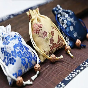 Retro Embroidered Dust-Proof <b>Storage</b> Bag - Product Image 5