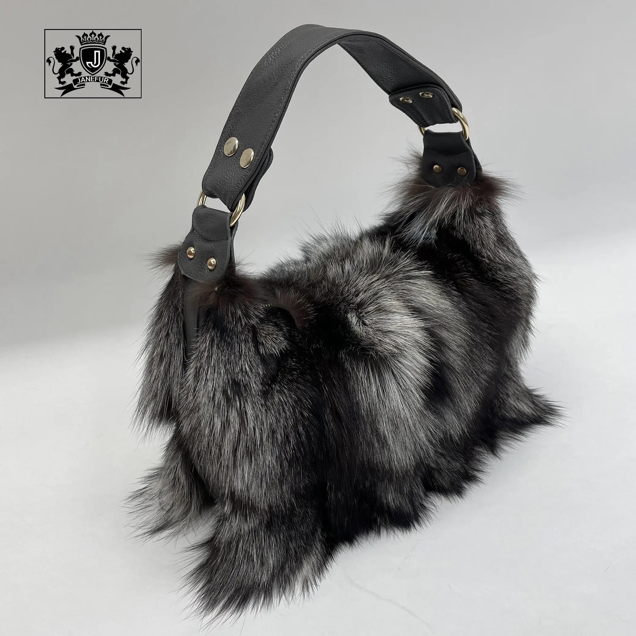 Women Fur Manufacturers Wholesale Real Fox Fur Woman Handbag Luxury Fashion Big Silver Fox Fur Bag