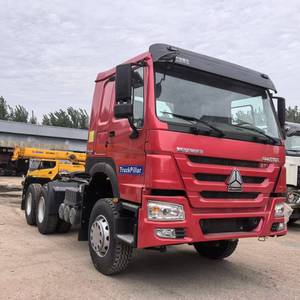 Camion tracteur d'occasion Sinotruk Howo 3 essieux 6x4 371 ch pour le transport de remorques en Chine - Product Image 1