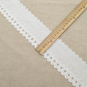 Encaje 100% Algodón con Adornos de Lujo, Patrón Floral Tradicional Bordado, Tela Soluble en Agua, Accesorios de Costura, Apliques - Product Image 3