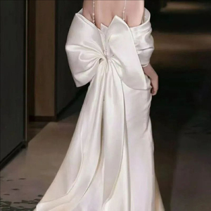 Modest Big Bow <span class=keywords><strong>Satin</strong></span> Vestido De Noiva <span class=keywords><strong>Capes</strong></span> Plissado Destacável Noiva Casacos Simples Evening Wrap Shrugs Acessórios Bowtie - Product Image 1