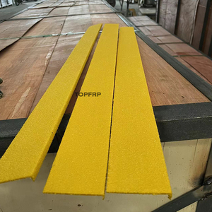 Fibre de verre Gfrp Deck Strip Antidérapant Escalier <span class=keywords><strong>Carborundum</strong></span> Anti Slip Strip Sécurité Escalier Stread Anti Skid Step Protector - Product Image 1