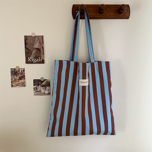 Borsa da donna riutilizzabile in tessuto di tela con stampa di cotone con logo stampato personalizzato - Product Image 4