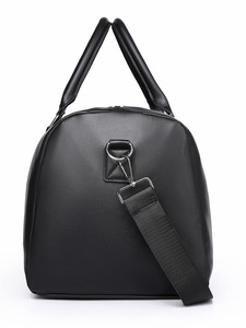 حقيبة سفر مخصصة بشعار مميز من الجلد النباتي للعطلات الأسبوعية والرياضة وحمل الأمتعة للنساء والرجال - Product Image 2