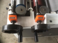 Laminateur de carton ondulé semi-automatique à servo-moteur à bas prix pour boîtes en carton