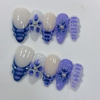 Faux ongles amande pour ongles courts, avec strass floraux, faits à la main, 10 pièces, à presser, en gros, pour peaux foncées