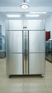 Congélateur vertical à air refroidi en acier inoxydable pour cuisine commerciale, à température unique, 4 portes, avec dégivrage automatique - Product Image 2