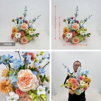 DKB Crafts Vente en gros à bas prix, centre de table fleuri coloré de 30 cm, boules de fleurs artificielles en soie pour Noël et les occasions festives