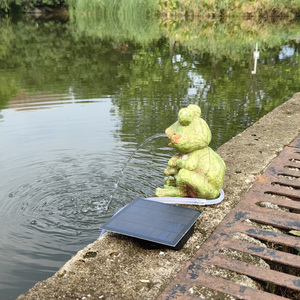 Fabbrica di vendita diretta animale-Design <span class=keywords><strong>solare</strong></span> alimentato Polyresin rana ornamento per giardino esterno fontana di <span class=keywords><strong>acqua</strong></span> decorazione - Product Image 2
